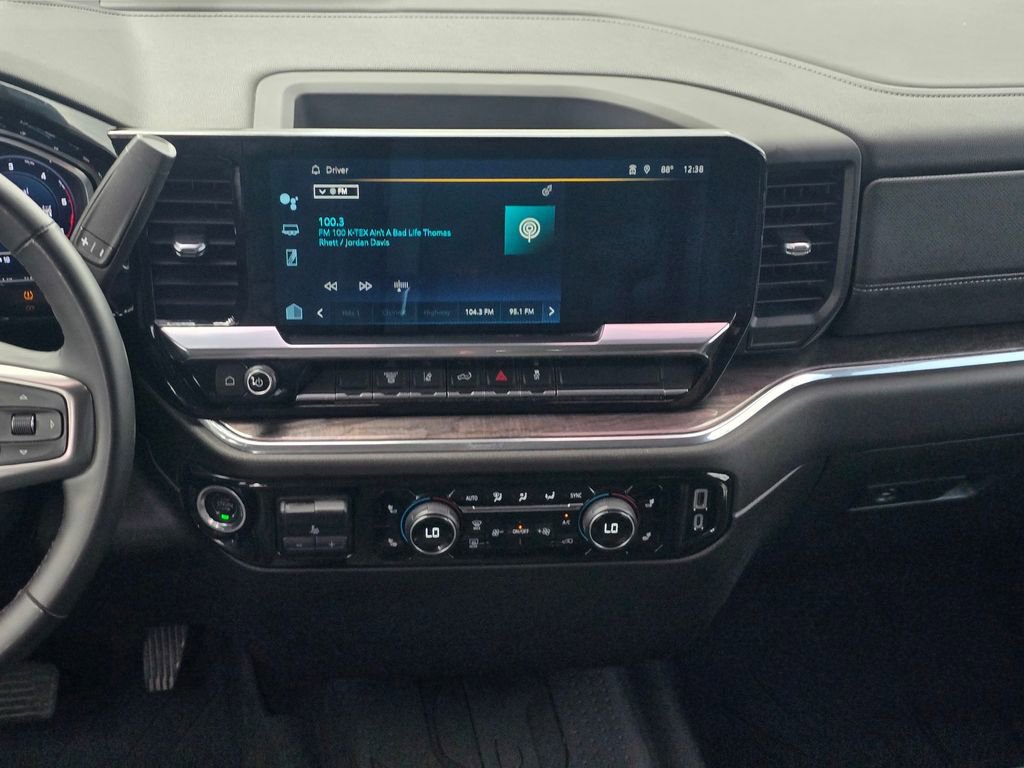 Used 2024 Chevrolet Silverado 2500 LTZ image 16