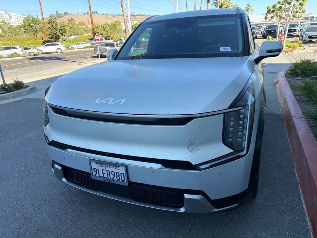 Used 2024 Kia EV9 Land AWD/4WD image 1
