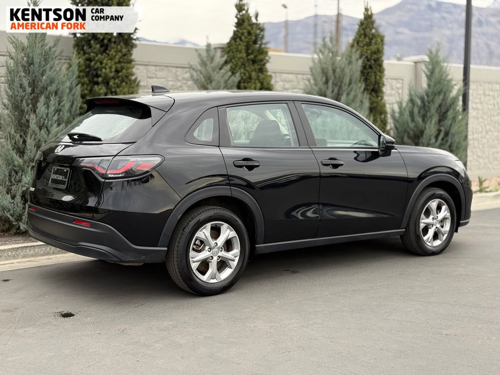 Used 2025 Honda HR-V LX image 10