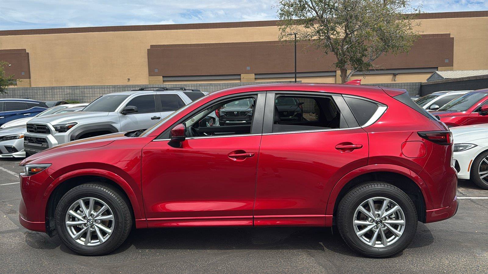 Used 2024 MAZDA CX-5 AWD 2.5 S w/ Select Package image 3