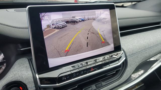 Certified 2024 Jeep Compass Latitude image 15