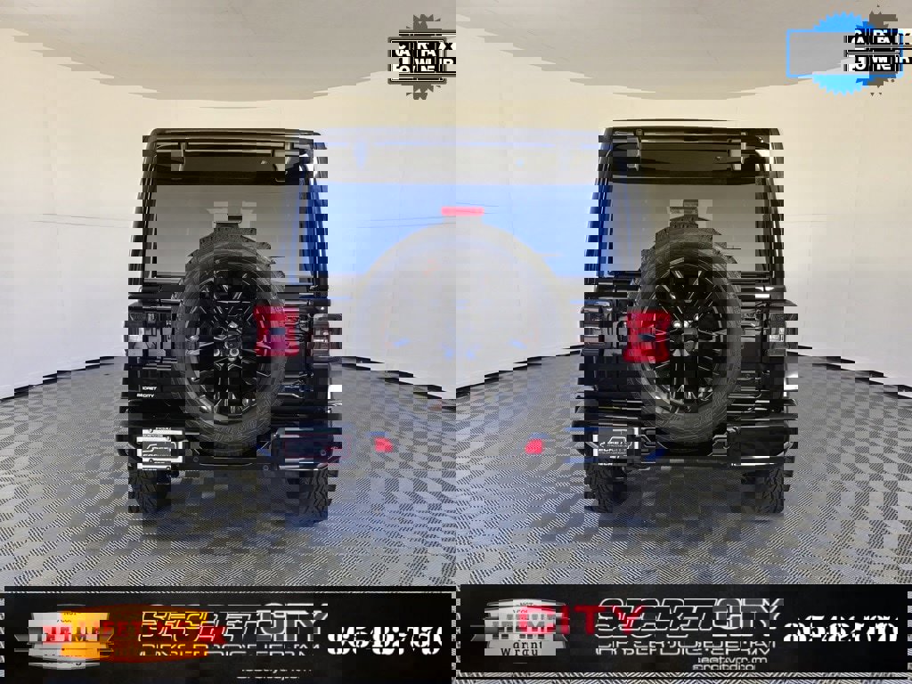 Used 2021 Jeep Wrangler Unlimited Sahara image 6