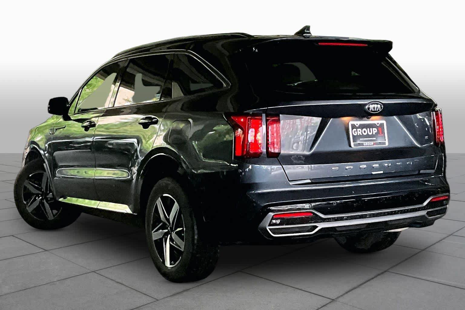 Used 2021 Kia Sorento S FWD image 11