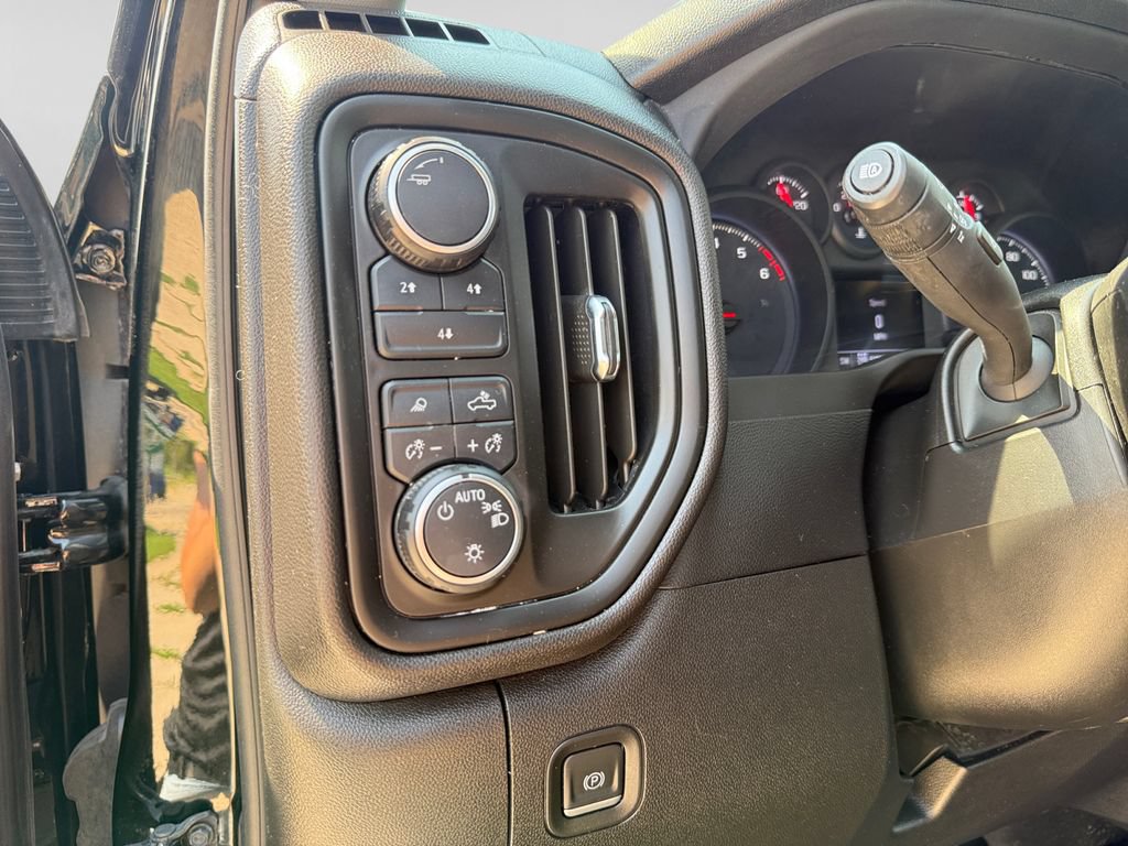 Used 2024 Chevrolet Silverado 2500 W/T w/ WT Convenience Package AWD/4WD image 16