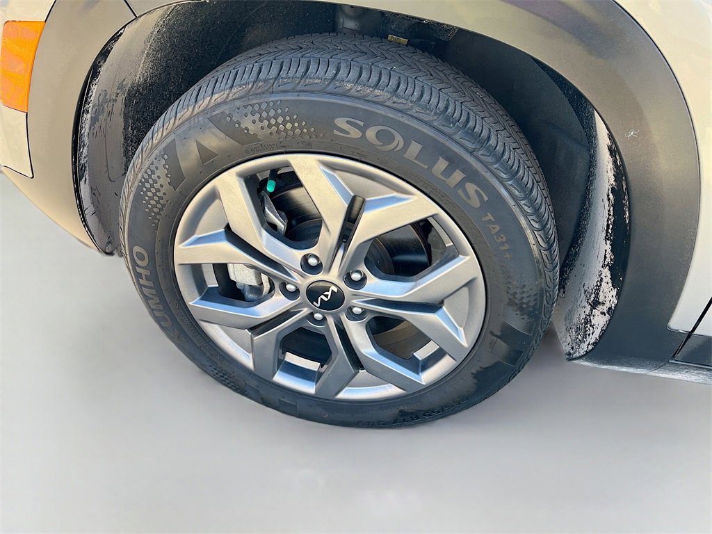 Used 2024 Kia Seltos LX image 28