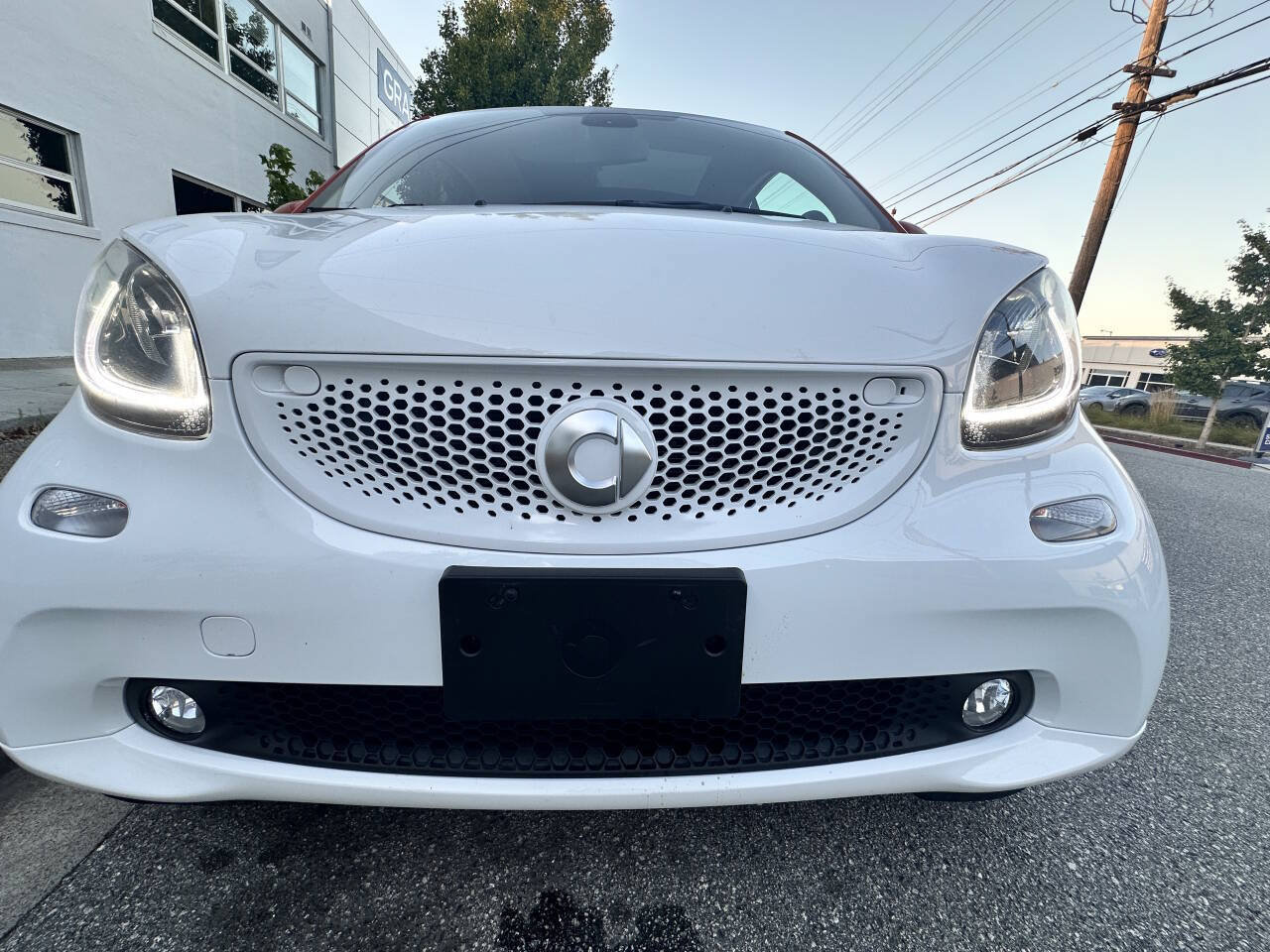 Used 2016 smart fortwo passion w/ Edition #1 Package RWD image 20