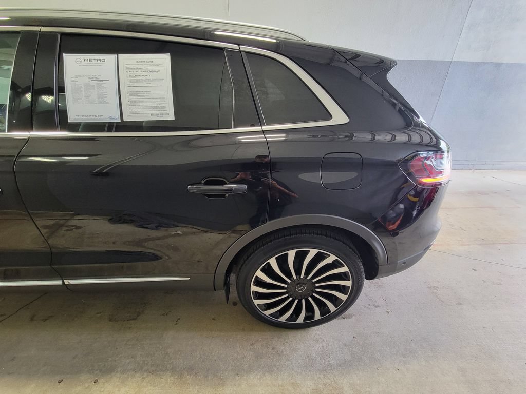 Used 2022 Lincoln Nautilus Black Label w/ Class II Trailer Tow Package AWD/4WD image 3