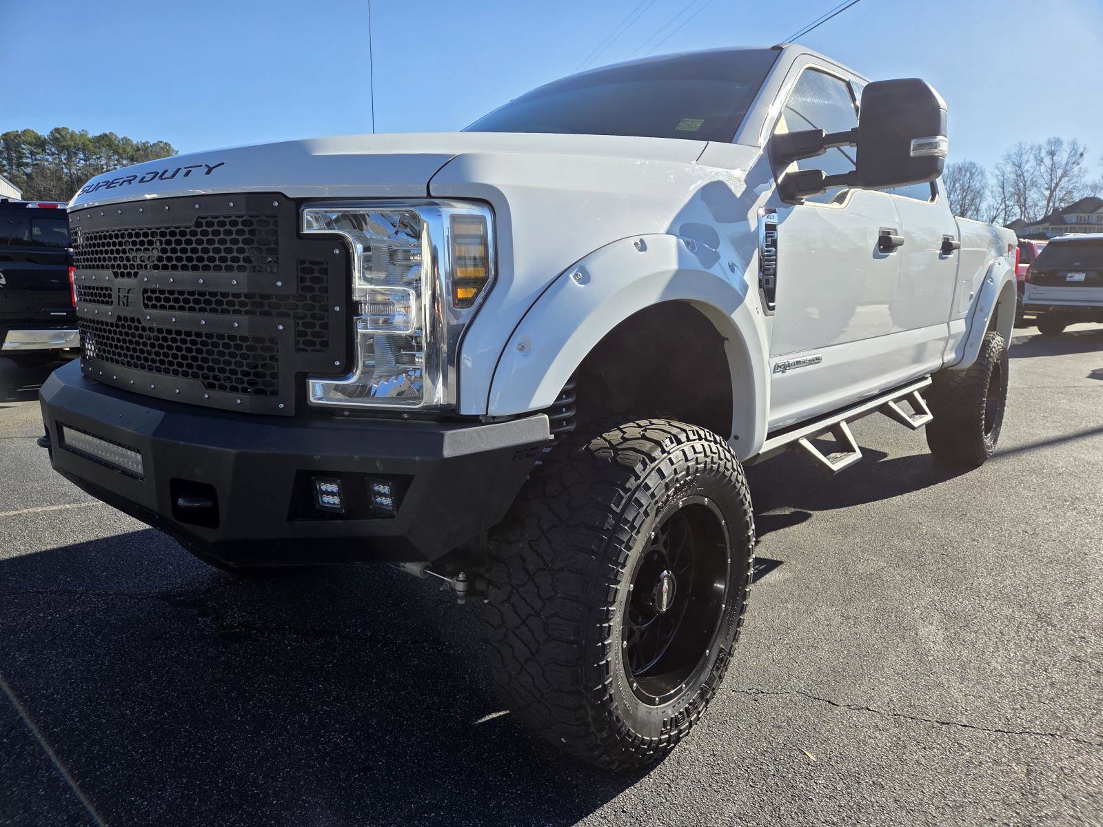 Used 2019 Ford F250 XLT w/ FX4 Off-Road Package image 2