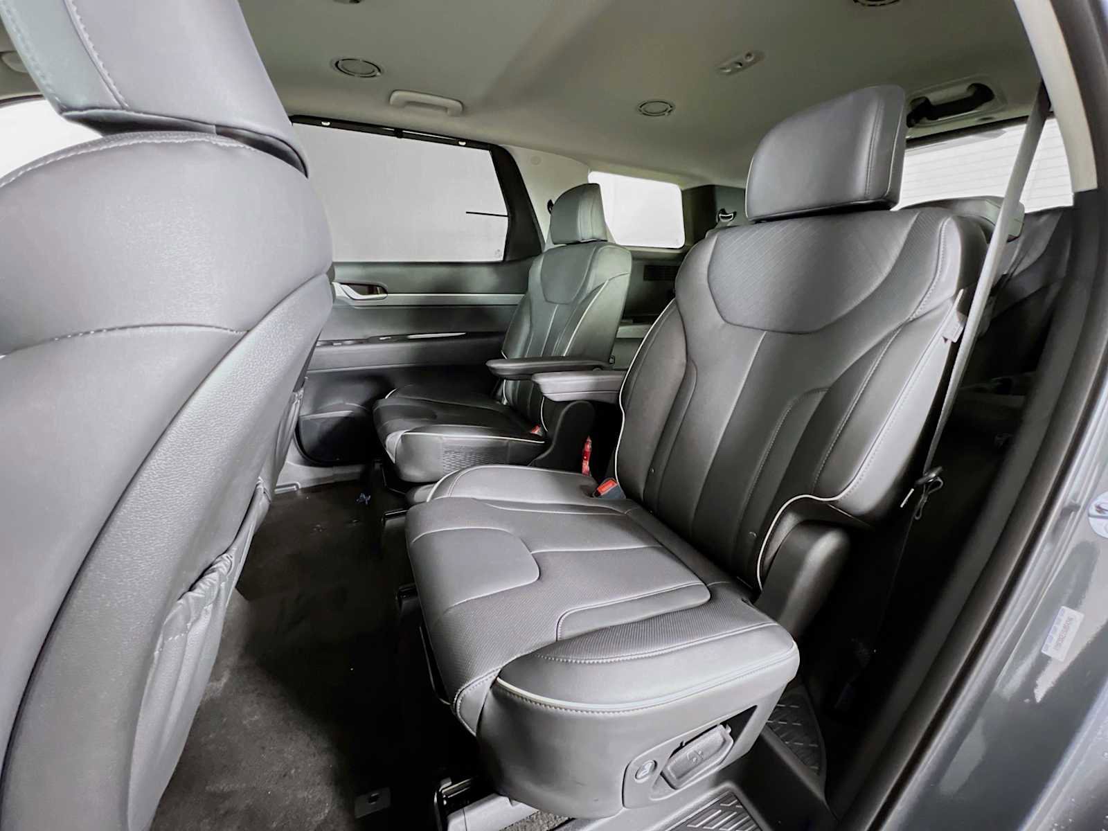 Used 2025 Hyundai Palisade XRT AWD/4WD image 14