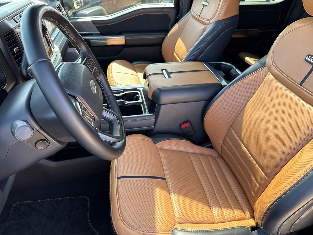 Used 2024 Ford F350 Platinum w/ FX4 Off-Road Package image 19