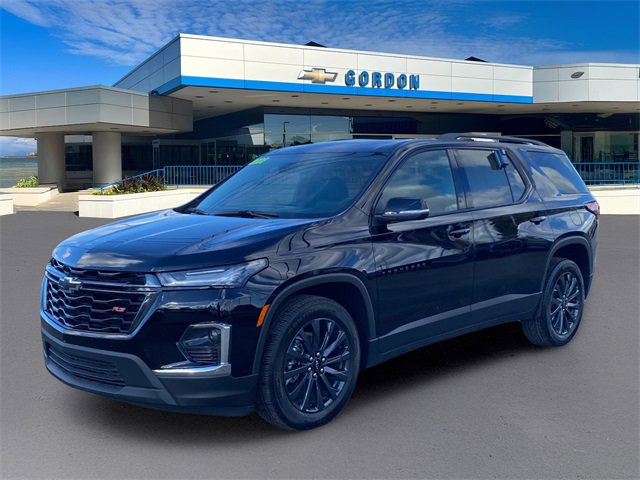 Used 2023 Chevrolet Traverse RS