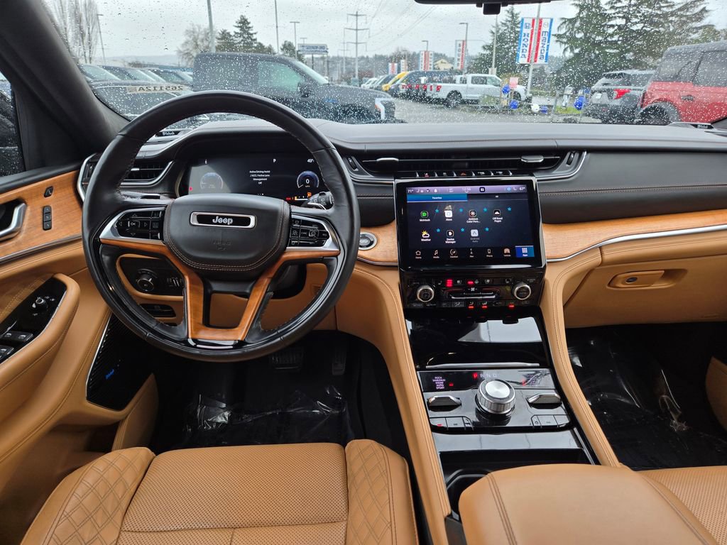 Used 2021 Jeep Grand Cherokee L Summit image 11