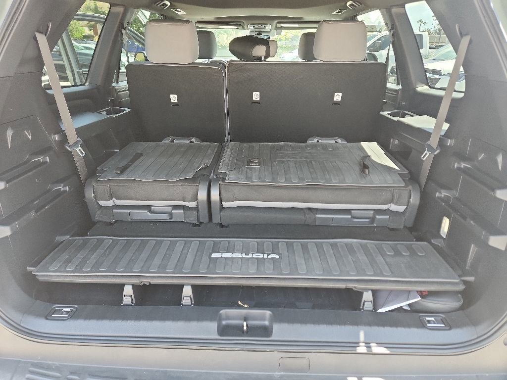 Used 2025 Toyota Sequoia SR5 AWD/4WD image 12