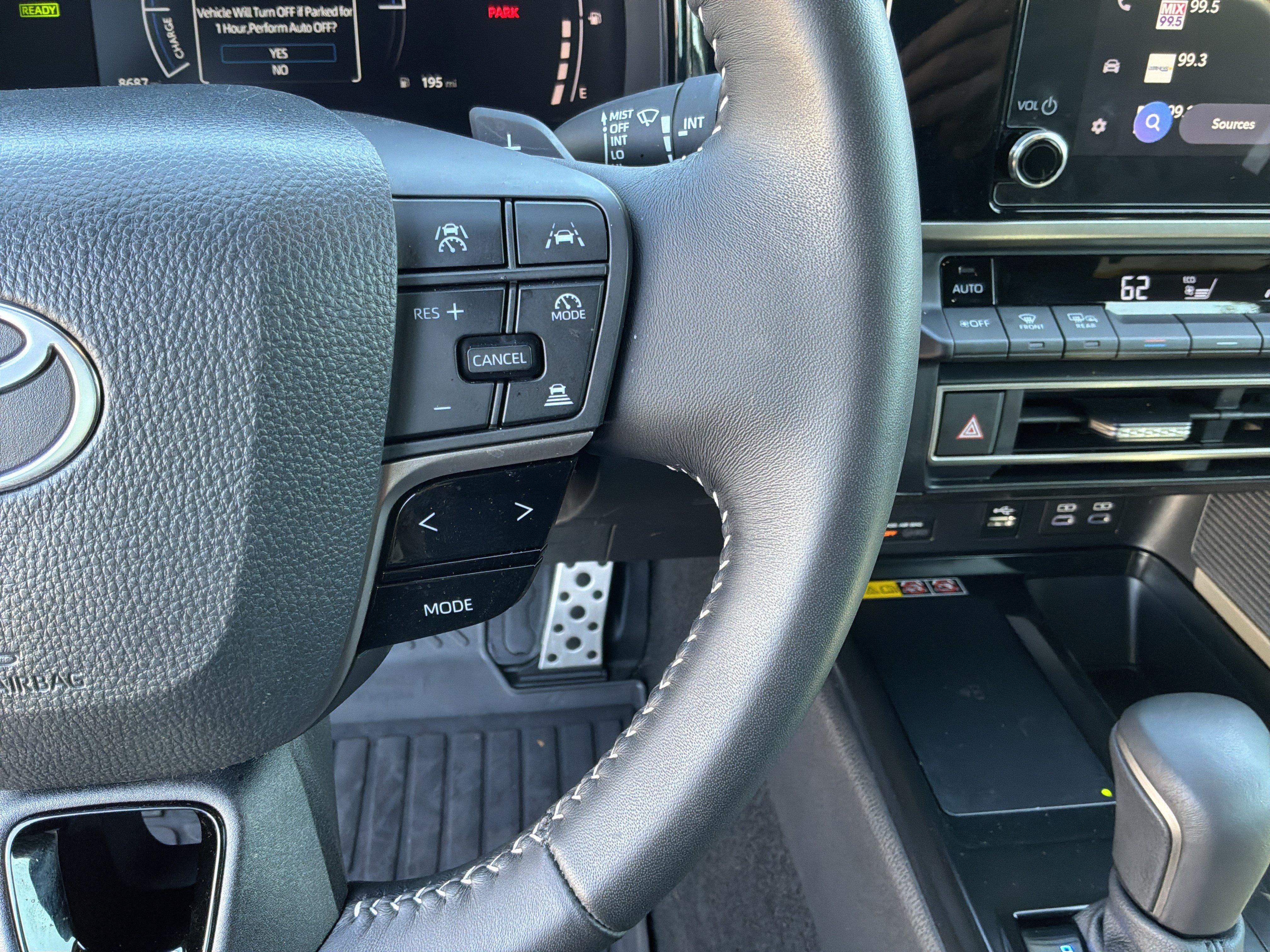 Used 2026 Toyota Camry SE FWD image 20