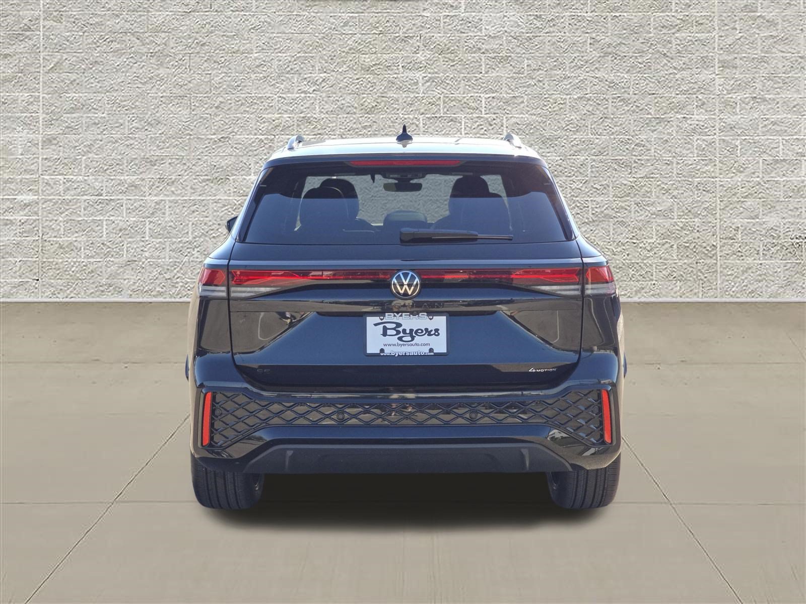 New 2026 Volkswagen Tiguan SE R-Line AWD/4WD image 6