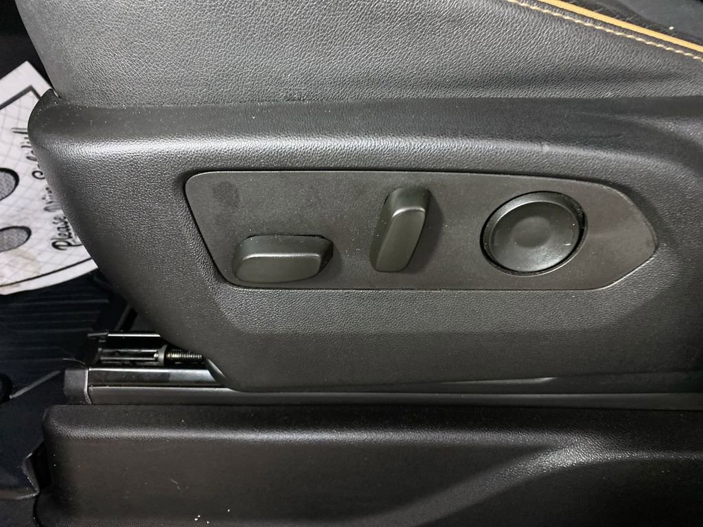 Certified 2023 GMC Yukon AT4 w/ Technology Package image 12