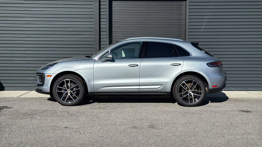 New 2026 Porsche Macan AWD/4WD image 2