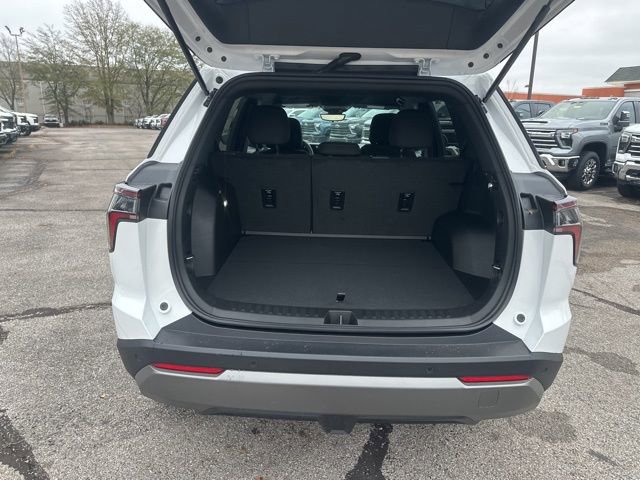 New 2026 Chevrolet Equinox LT w/ Safety and Technology Package image 29