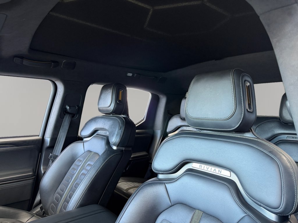 Used 2022 Rivian R1T Adventure AWD/4WD image 9