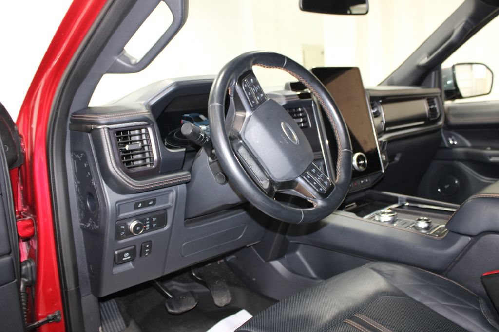 Used 2022 Ford Expedition Platinum AWD/4WD image 17