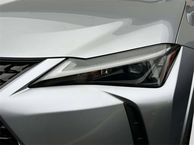Used 2023 Lexus UX 250h AWD w/ Premium Package image 7