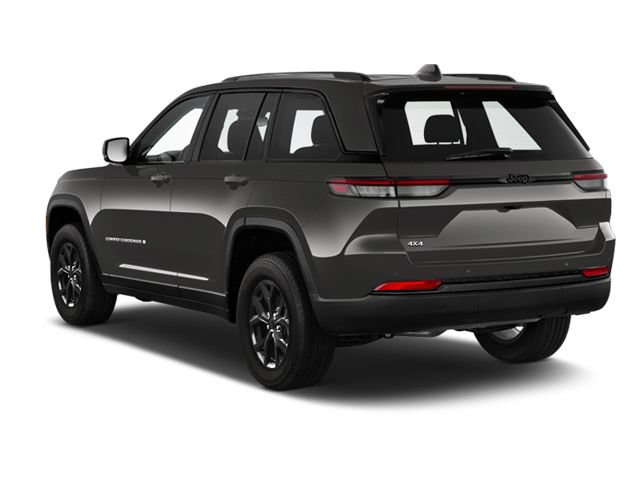 Used 2023 Jeep Grand Cherokee Altitude AWD/4WD image 2