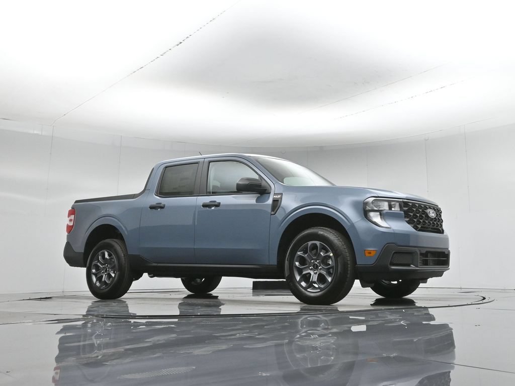 New 2026 Ford Maverick XLT FWD image 3