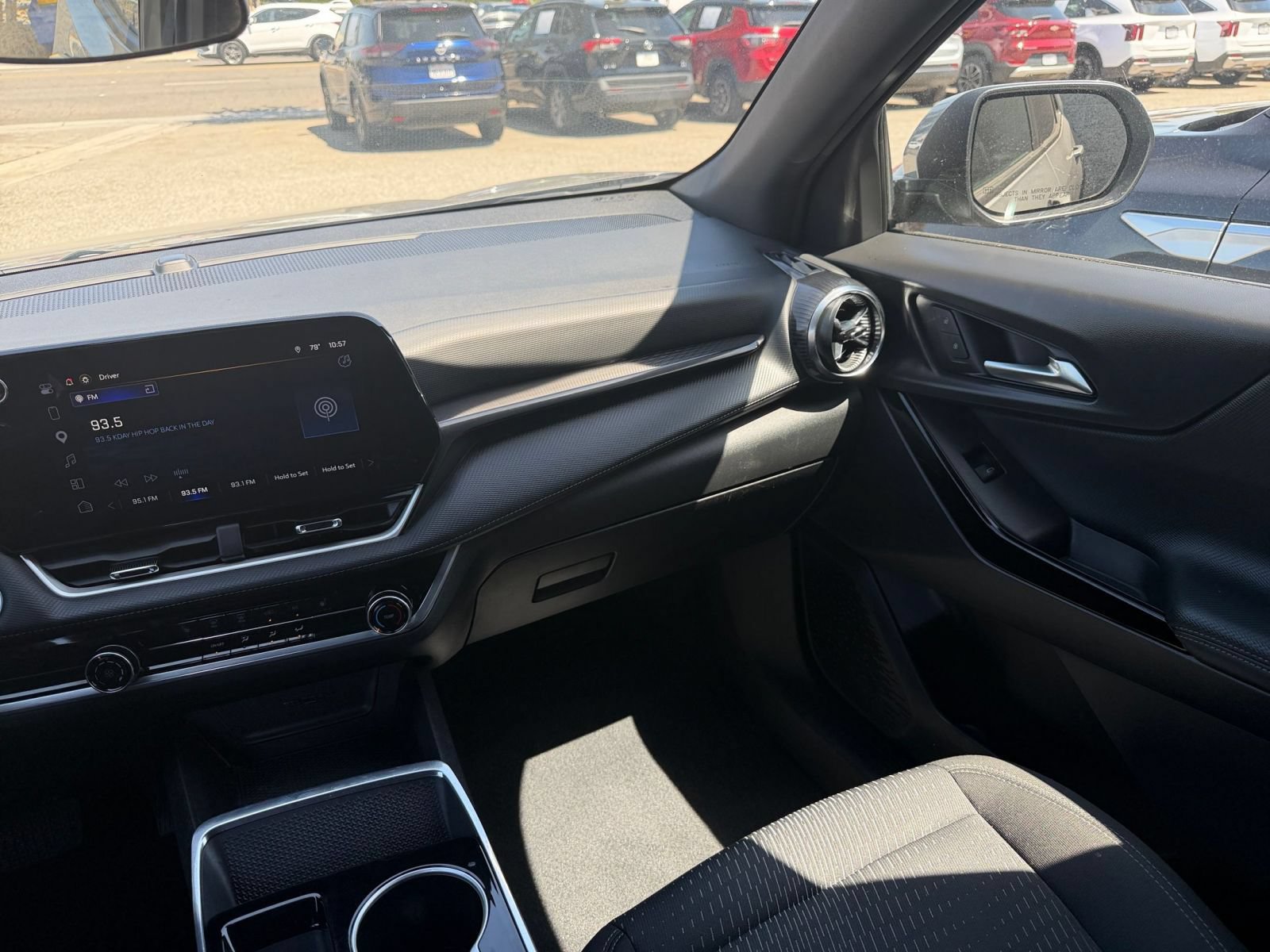 Used 2025 Chevrolet Equinox LT FWD image 36