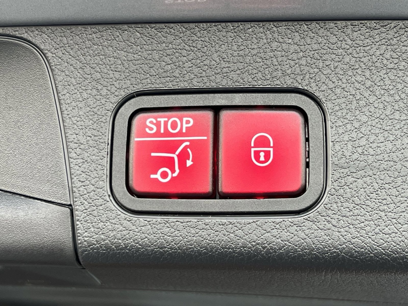 New 2026 Mercedes-Benz GLB 250 GLB 250 image 25