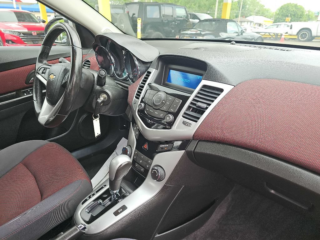 Used 2013 Chevrolet Cruze LT w/ RS Package FWD image 52