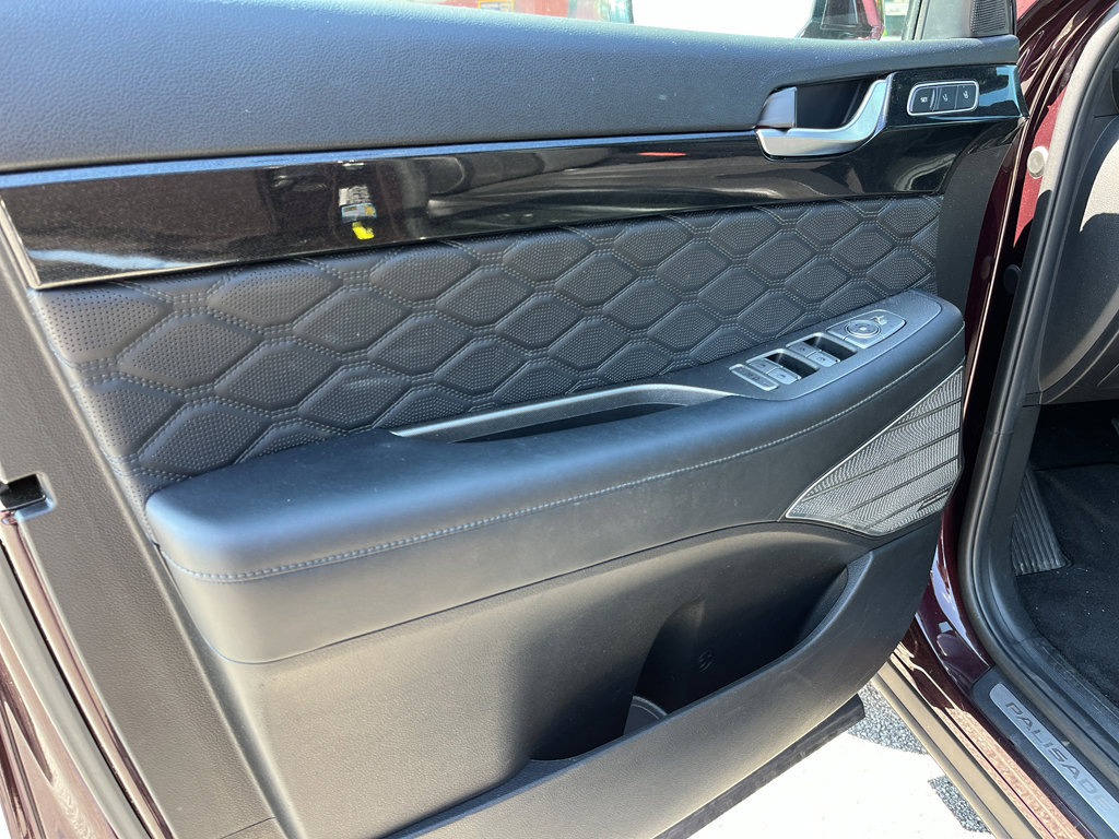 Used 2020 Hyundai Palisade Limited image 18