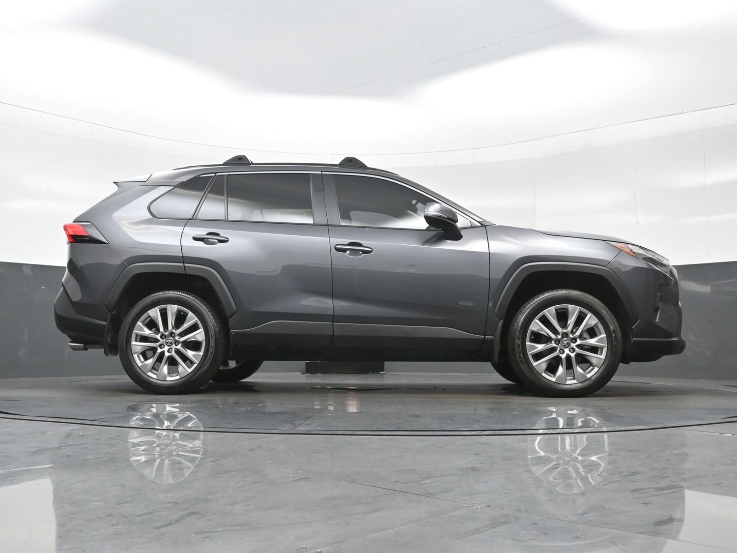 Used 2025 Toyota RAV4 XLE Premium w/ Weather Package FWD image 33