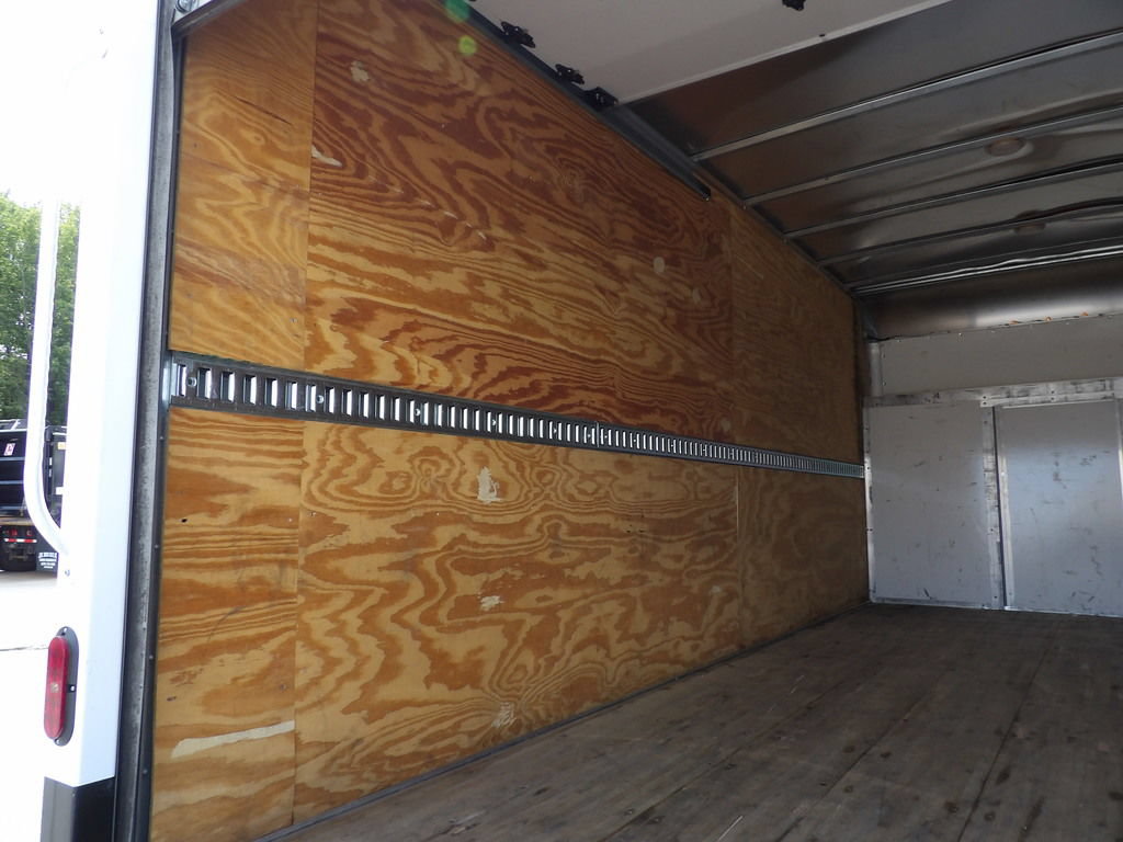 Used 2023 Ford E-450 and Econoline 450 Super Duty w/ Power Windows & Locks Group RWD image 33