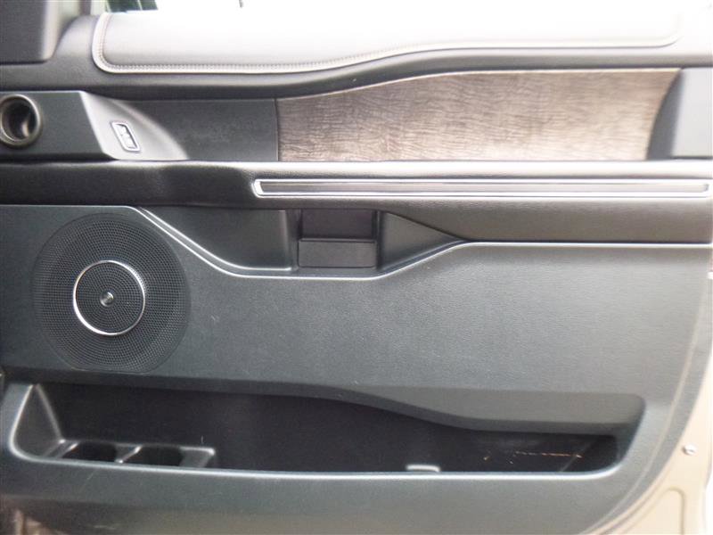 Used 2018 Ford Expedition Max Limited w/ Equipment Group 302A AWD/4WD image 22