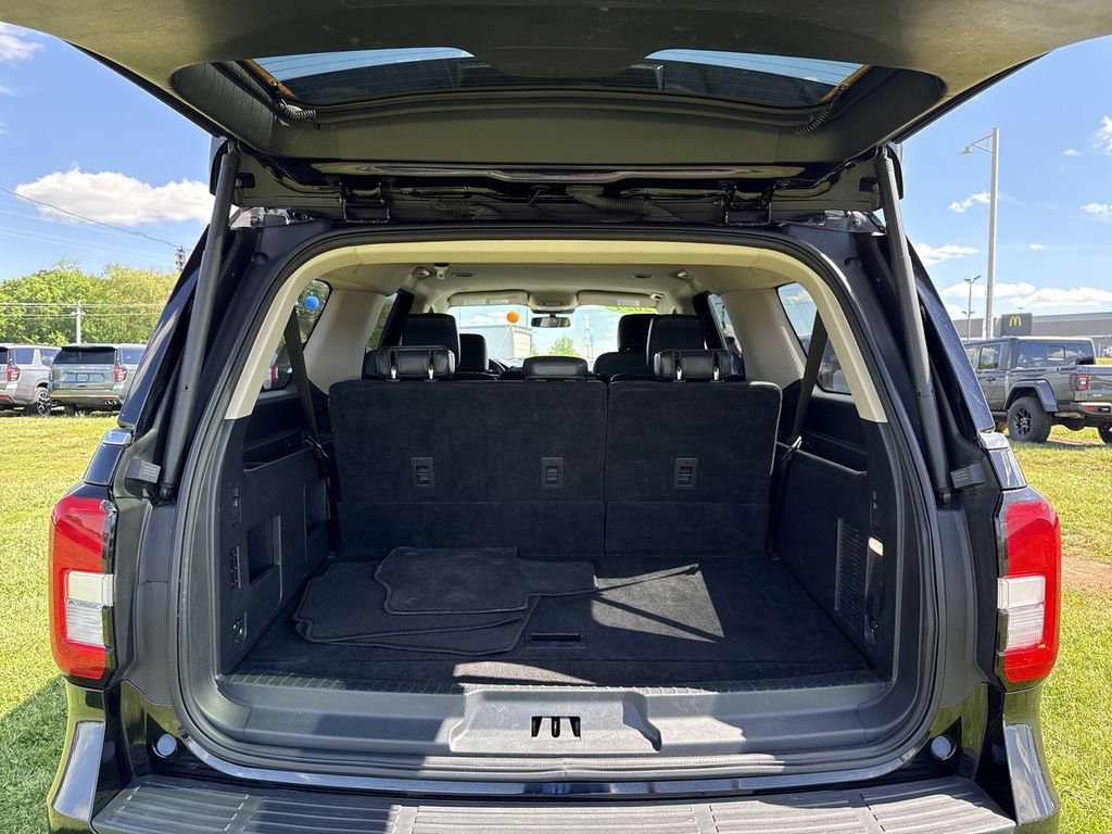 Used 2024 Ford Expedition Max XLT RWD image 17