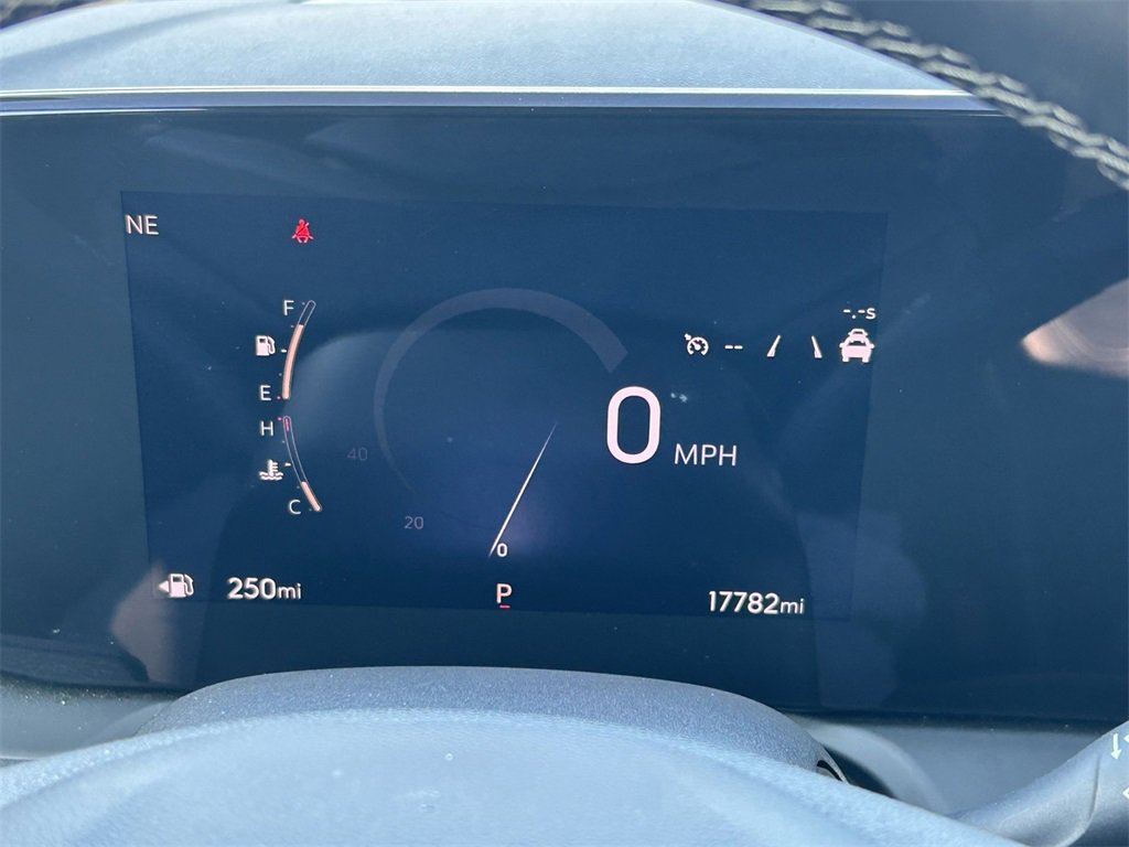 Used 2025 Buick Encore GX Preferred image 32