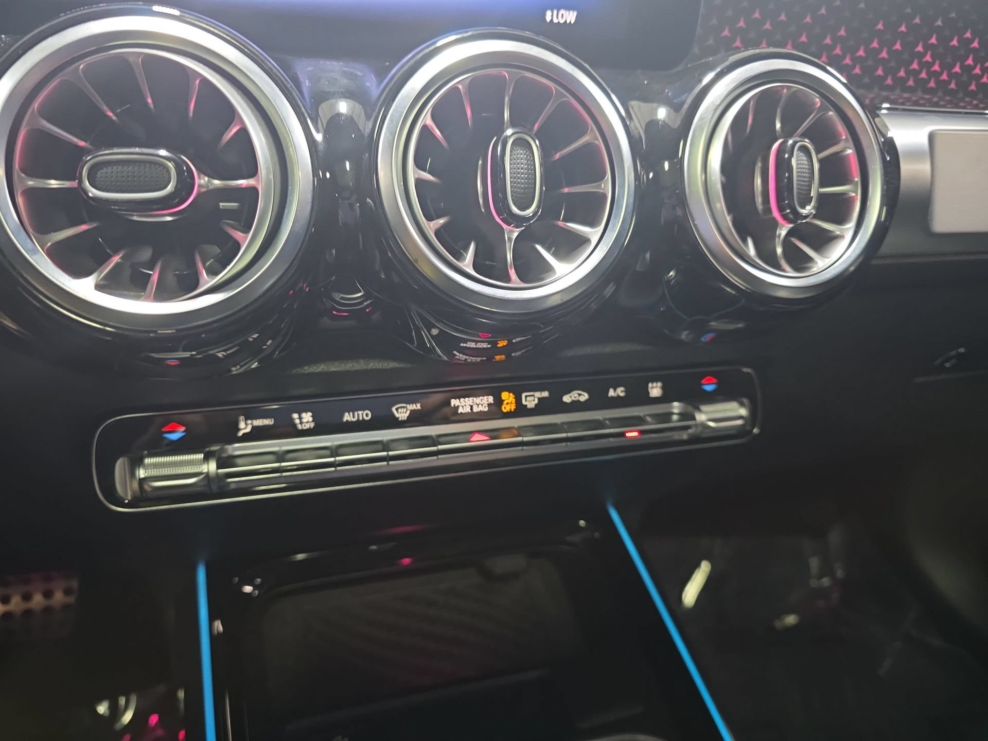 Certified 2024 Mercedes-Benz EQB 250+ image 24