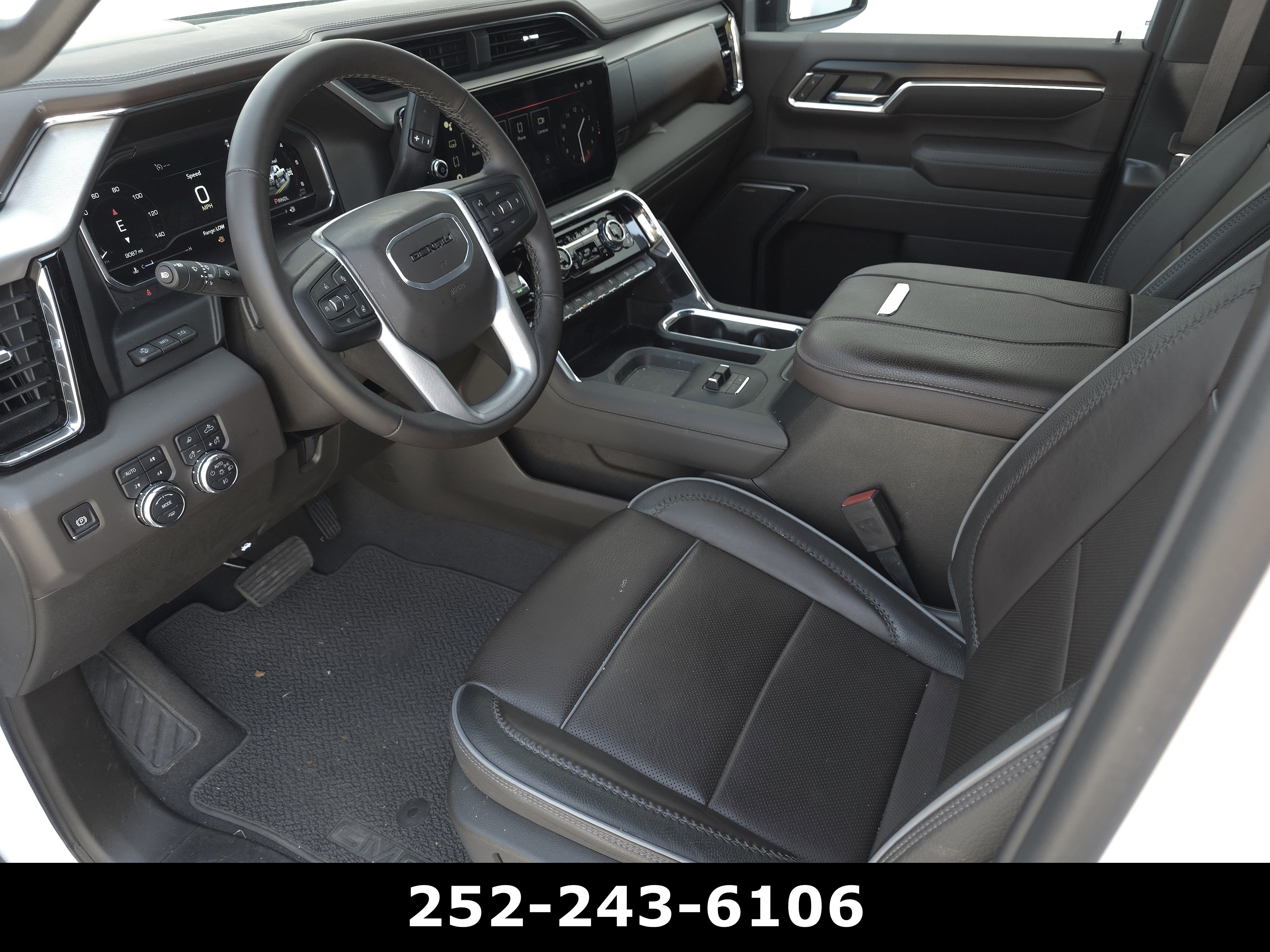 Used 2025 GMC Sierra 2500 Denali w/ Denali Reserve Package image 9