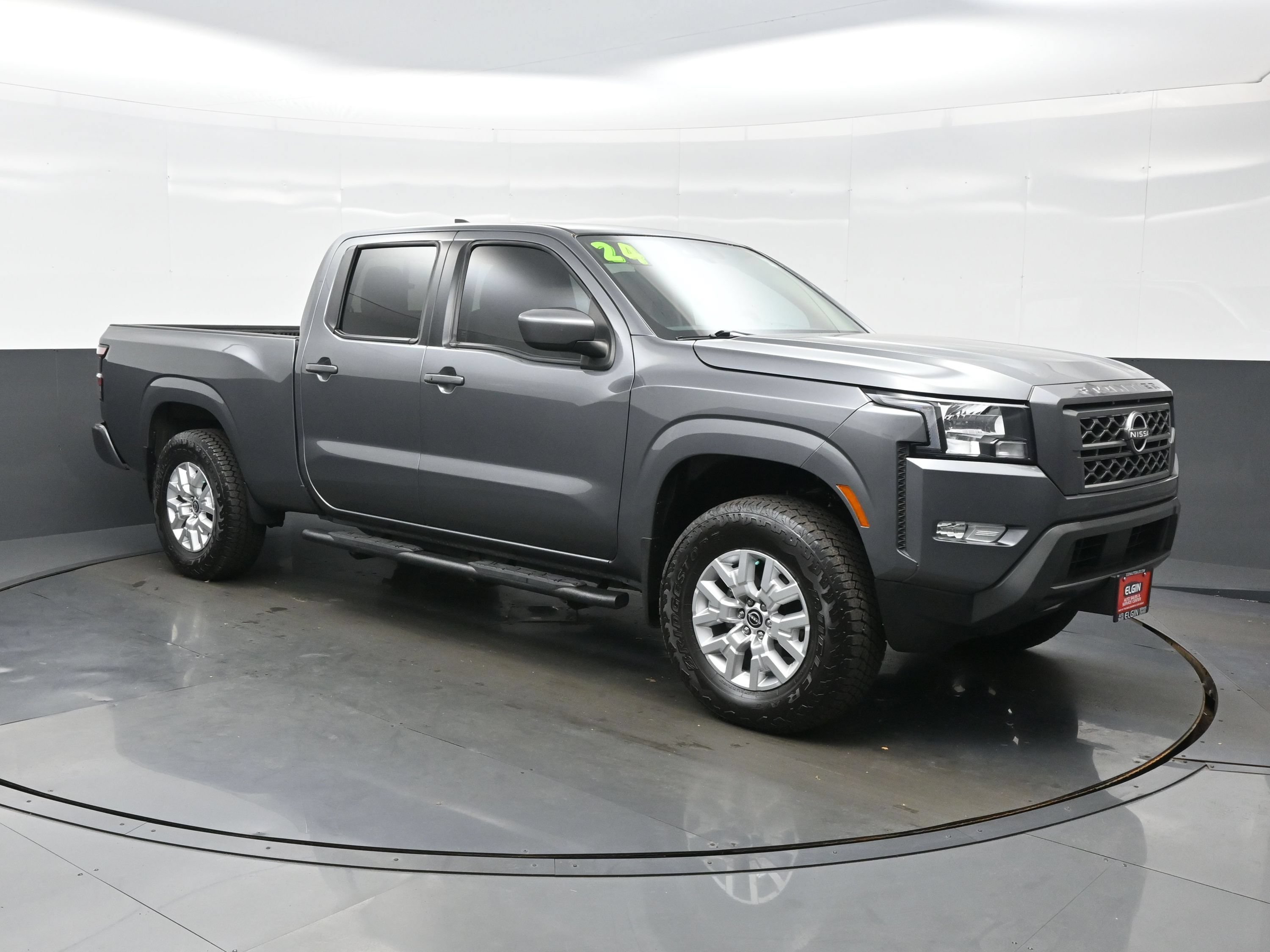 Used 2024 Nissan Frontier SV w/ Technology Package RWD image 8