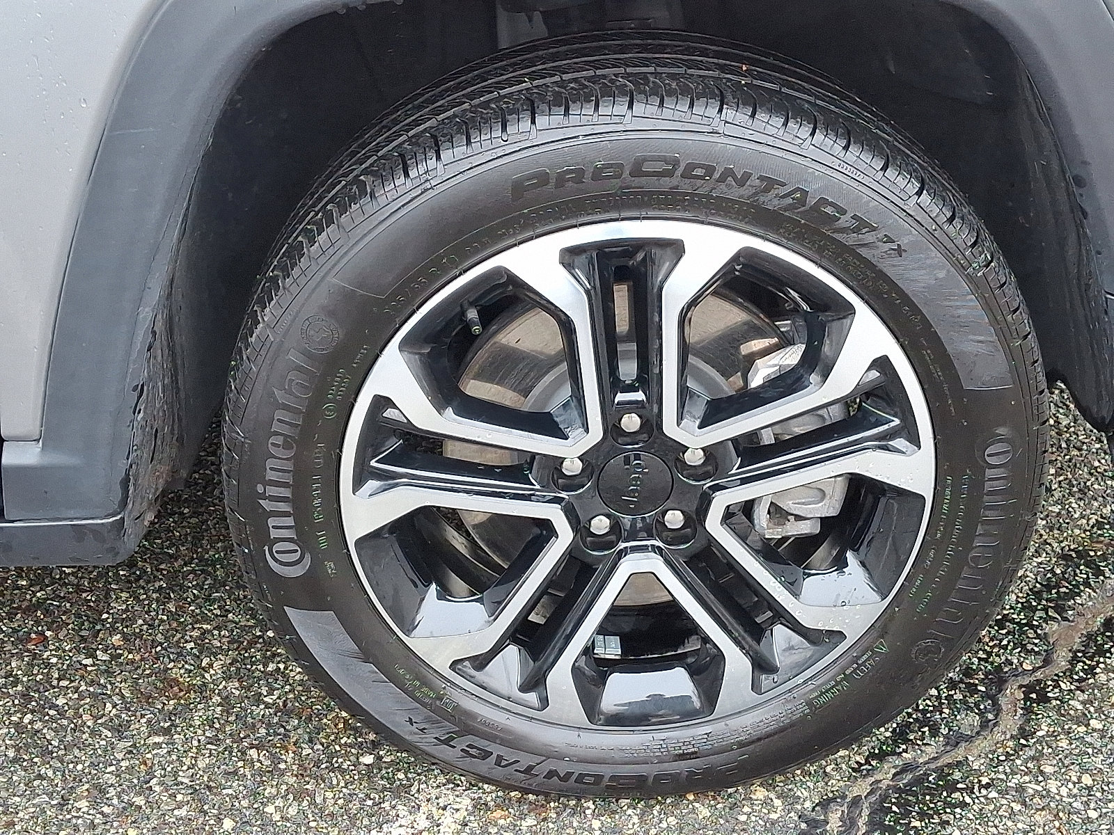 Certified 2024 Jeep Compass Limited image 10