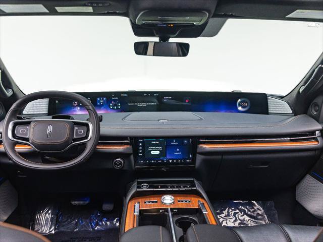 New 2027 Lincoln Navigator L Black Label AWD/4WD image 19