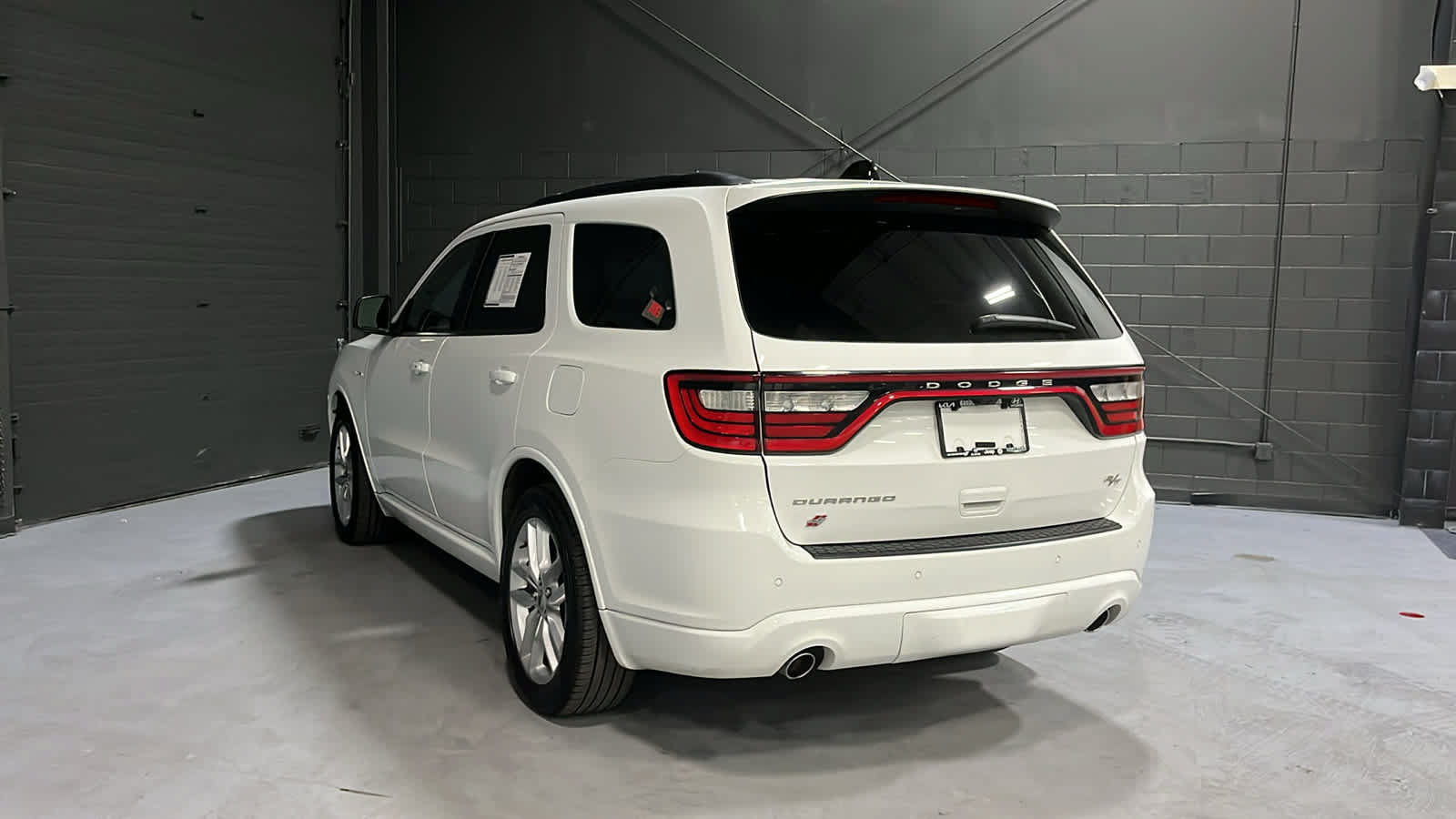 Used 2023 Dodge Durango R/T AWD/4WD image 4