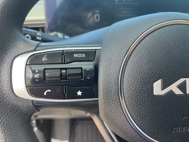 Used 2025 Kia K5 LXS image 16