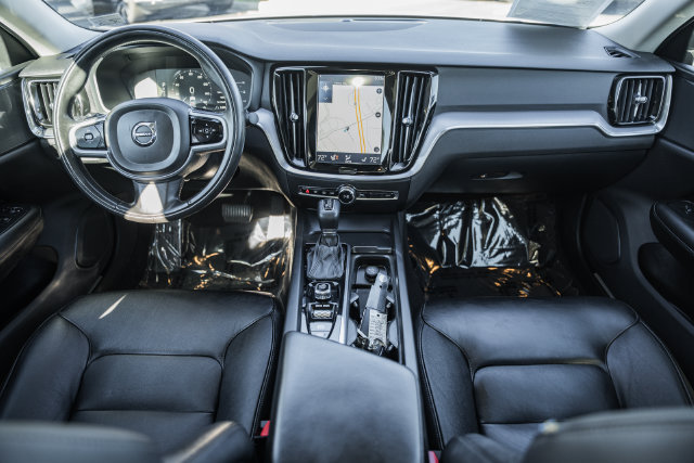 Used 2019 Volvo S60 T5 Momentum w/ Premium Package FWD image 18