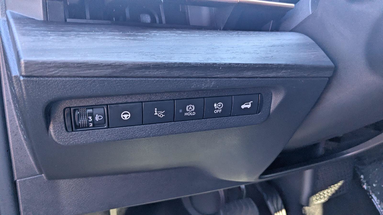 Used 2023 Nissan Ariya AWD/4WD image 21