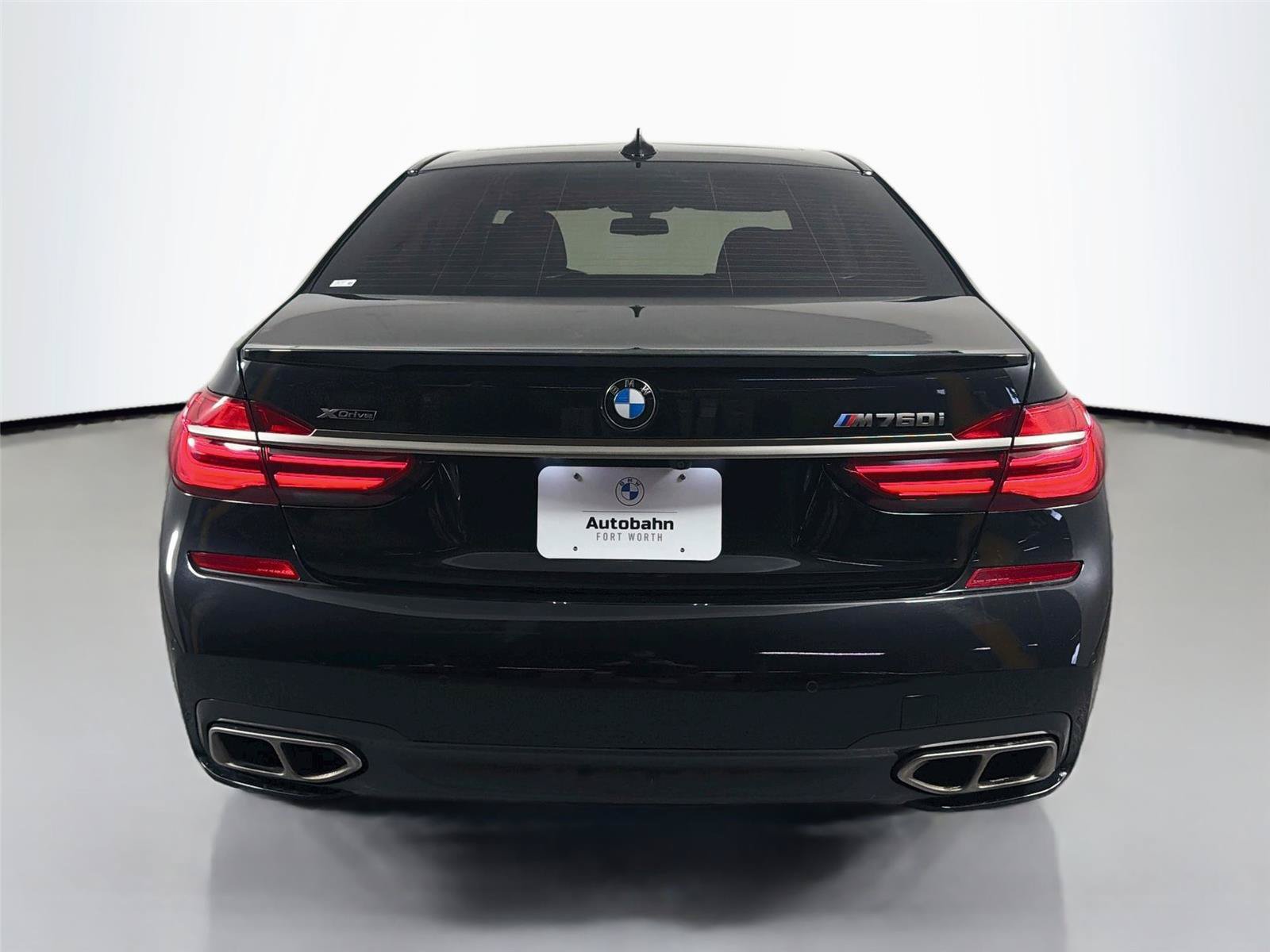 Used 2018 BMW M760i xDrive AWD/4WD image 7