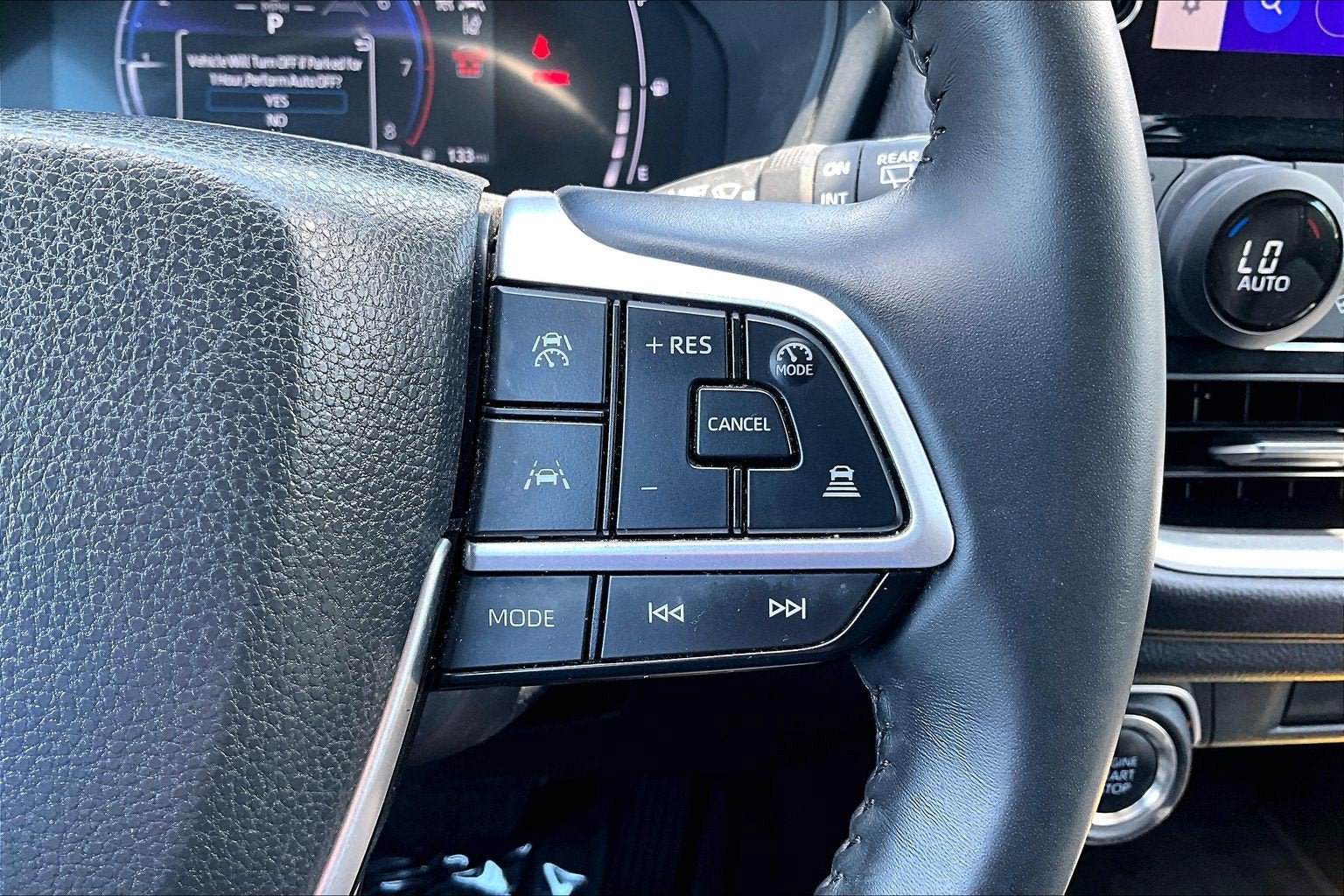 Used 2025 Toyota Grand Highlander AWD image 17
