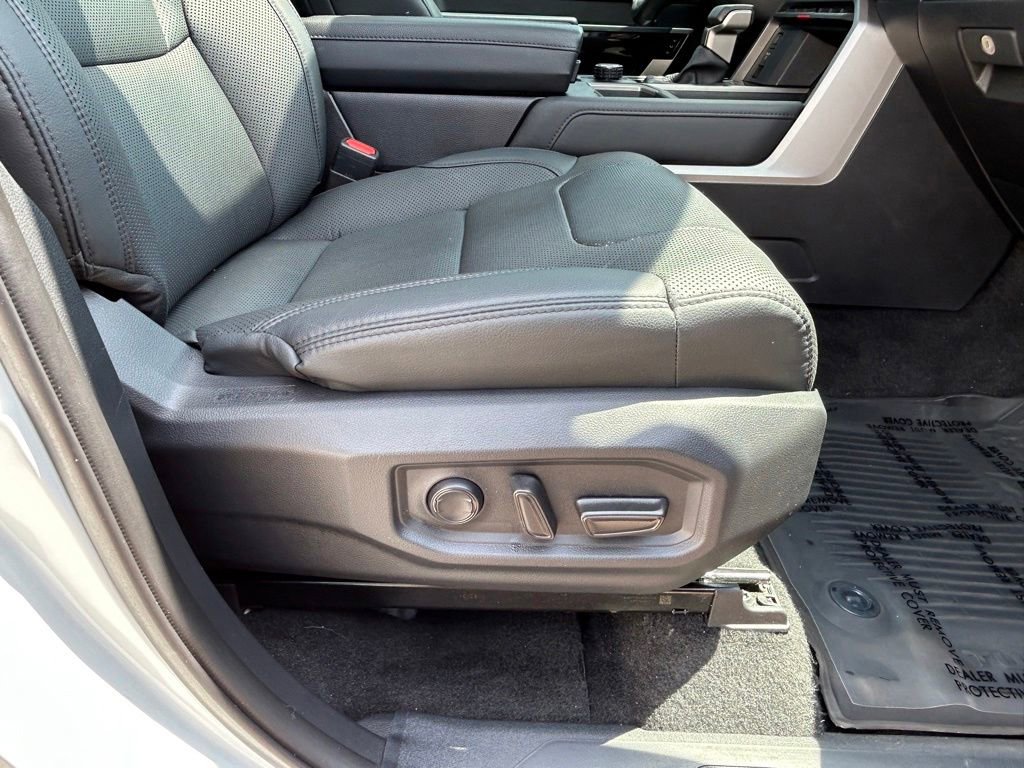Used 2024 Toyota Tundra Limited AWD/4WD image 26