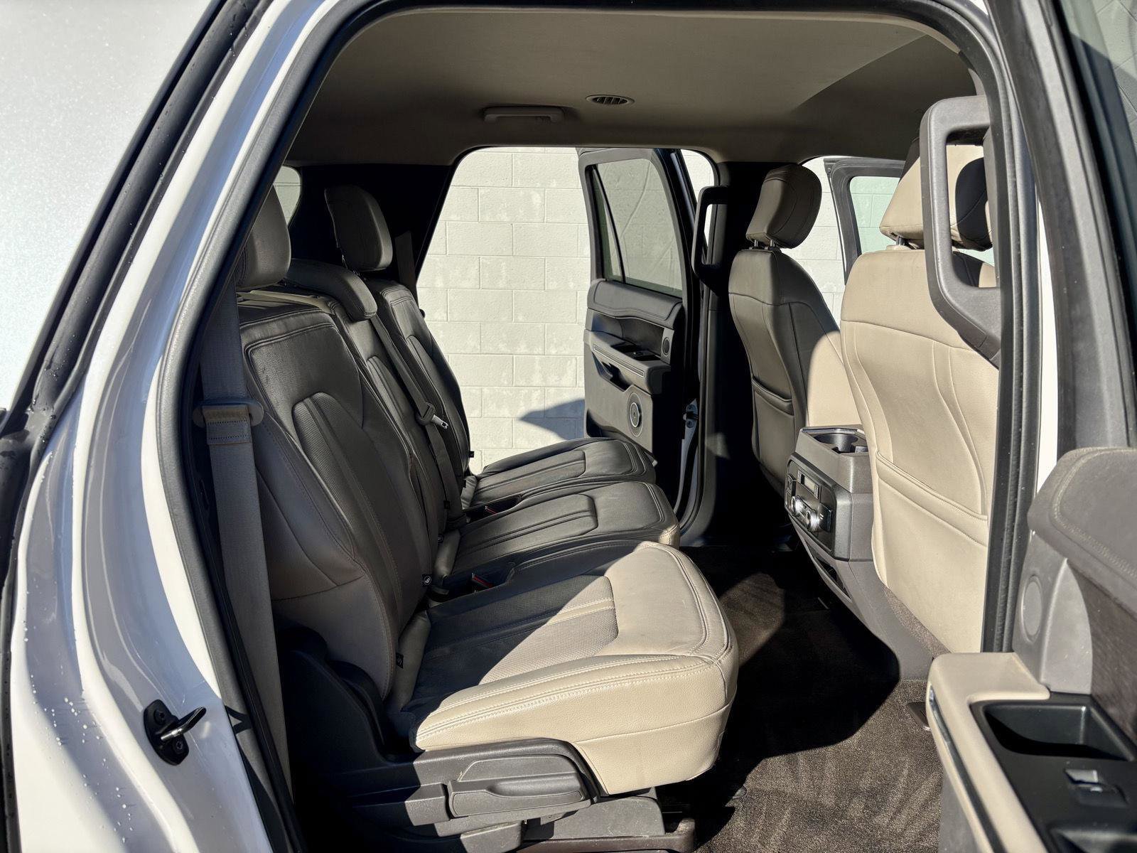 Used 2018 Ford Expedition Max Limited image 9