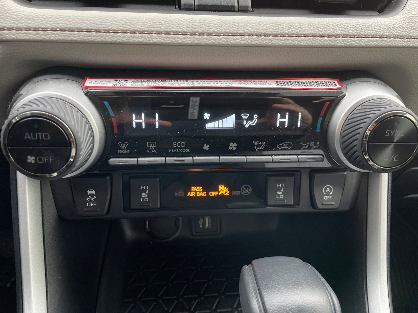 Certified 2025 Toyota RAV4 XLE w/ Convenience Package image 22